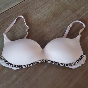 Victoria's Secret Bra 32B